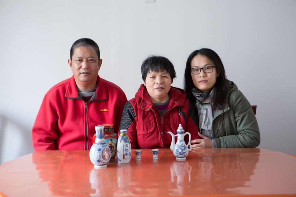 1509412581905517.jpg 胡国敏一家.jpg