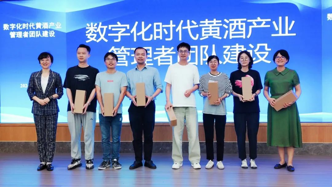 1740015492285081.jpg 8_爱奇艺.jpg